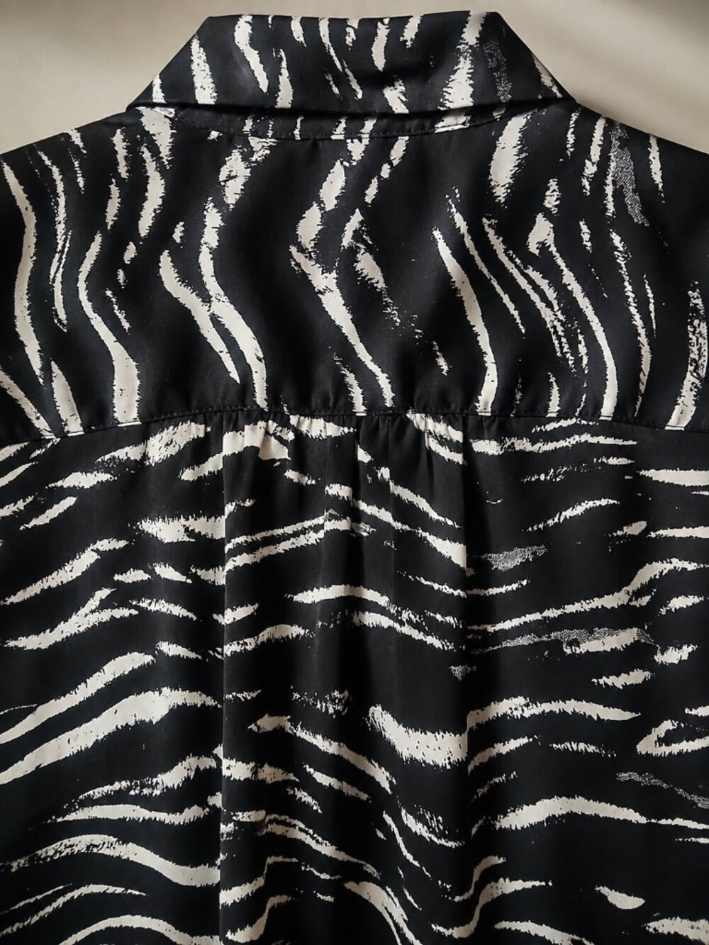 Fun - Power Meets Polish and Elegance • INC Zebra Print Blouse Black White - L - Picture 9 of 13